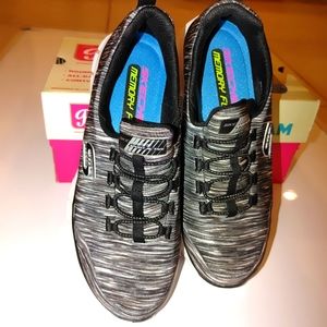 Sketchers shoes
